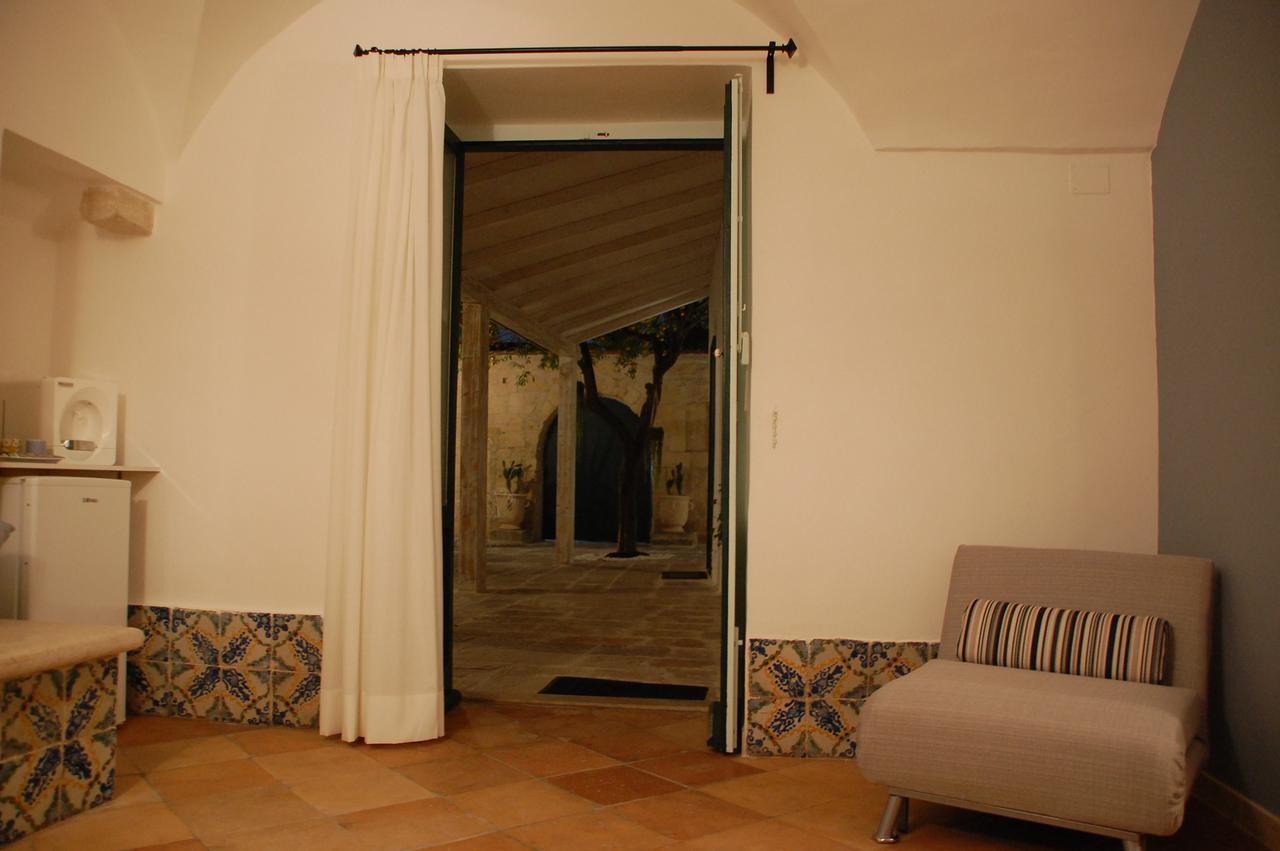 Palazzo Bianchi Domus Holidays Trani Eksteriør bilde