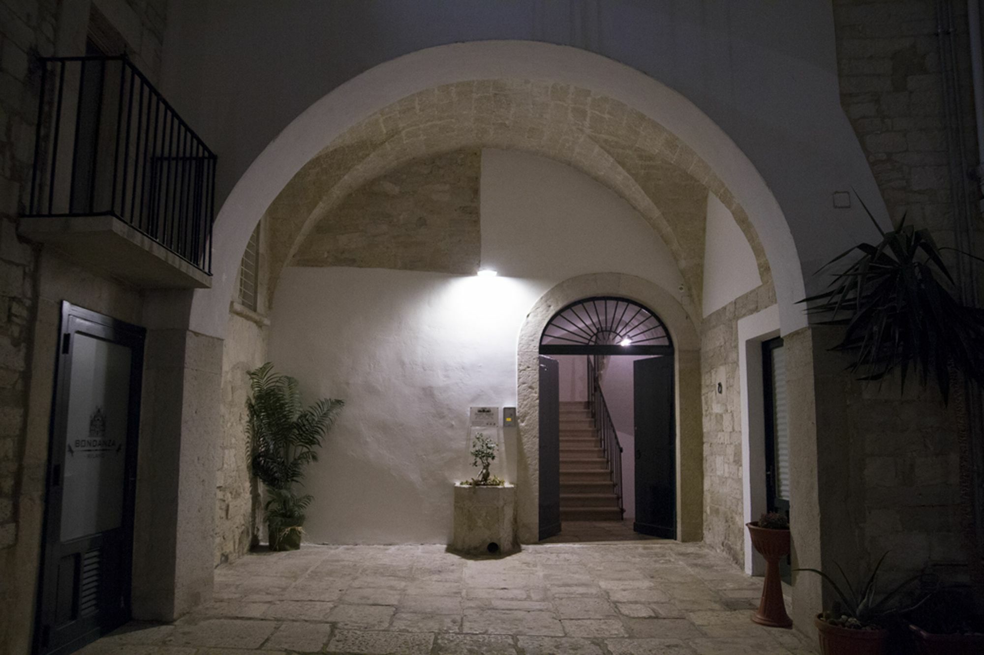 Palazzo Bianchi Domus Holidays Trani Eksteriør bilde